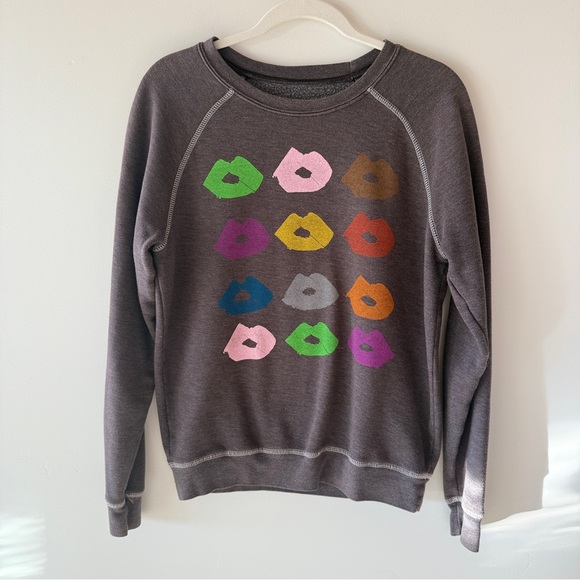 Junk Food Gray Multicolor Lips Graphic Pullover Sweatshirt Womens XS - Picture 2 of 6